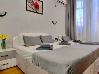 Гостевой дом La Familia Анапа Номер полулюкс семейный-1